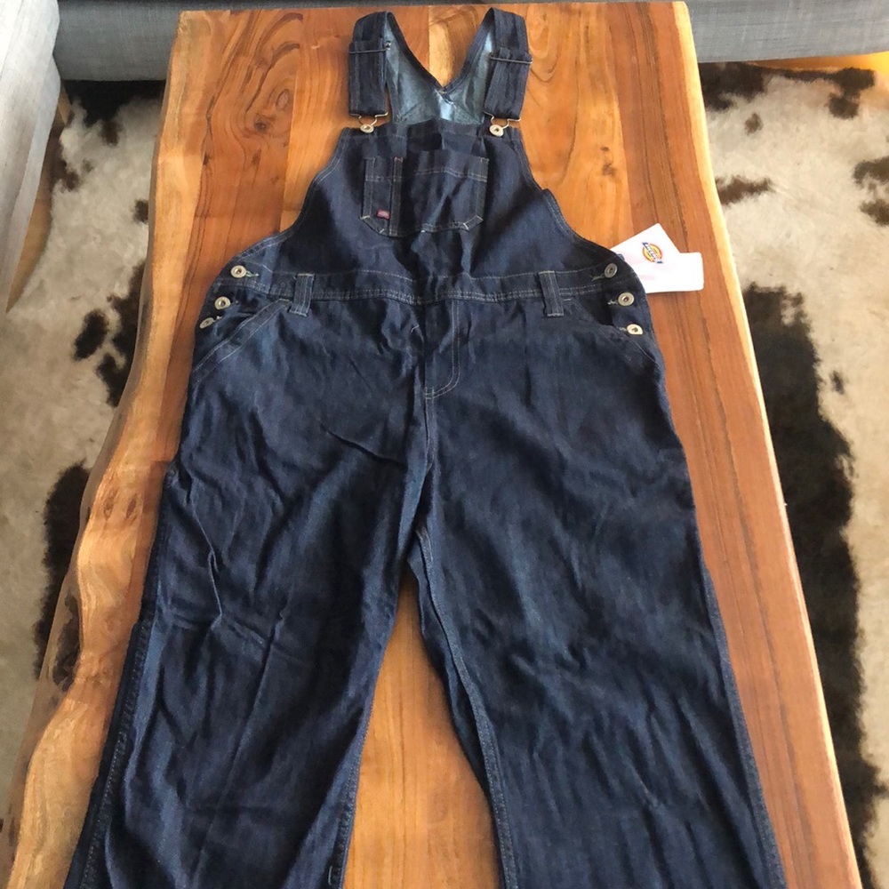Dickies Relaxed Fit Straight Leg Bib Overa…